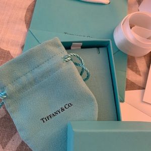 Tiffany & Co. gift wrap set